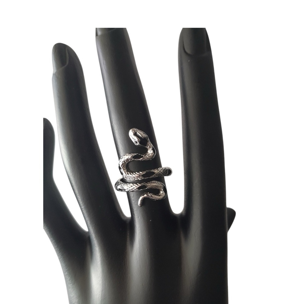 Fashion Snake Gothic Ring - Picture 2 of 6